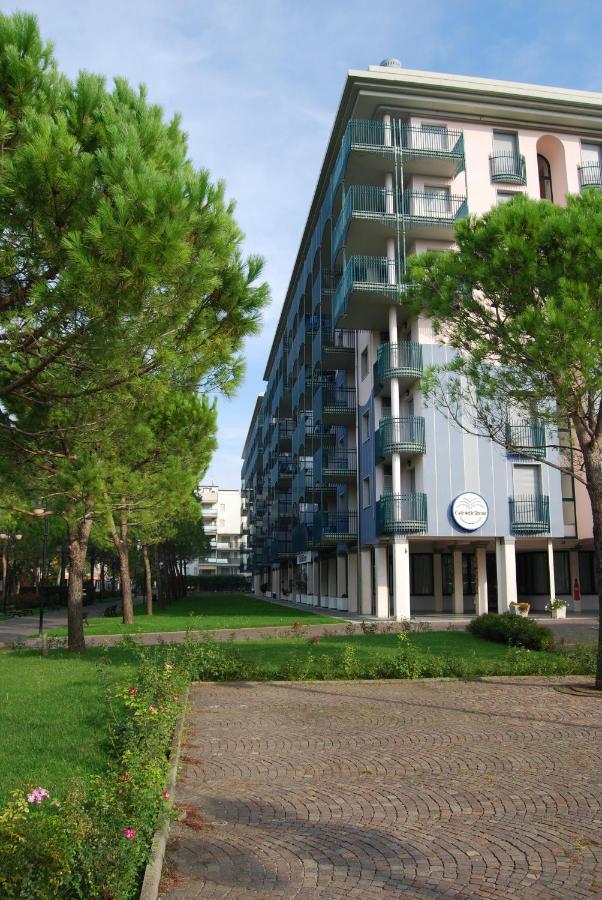 Residence Delle Terme Бибионе Екстериор снимка