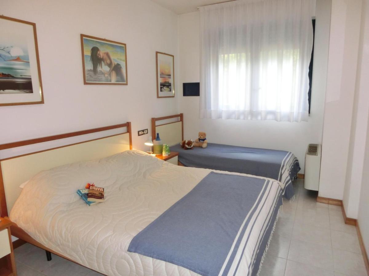 Residence Delle Terme Бибионе Екстериор снимка