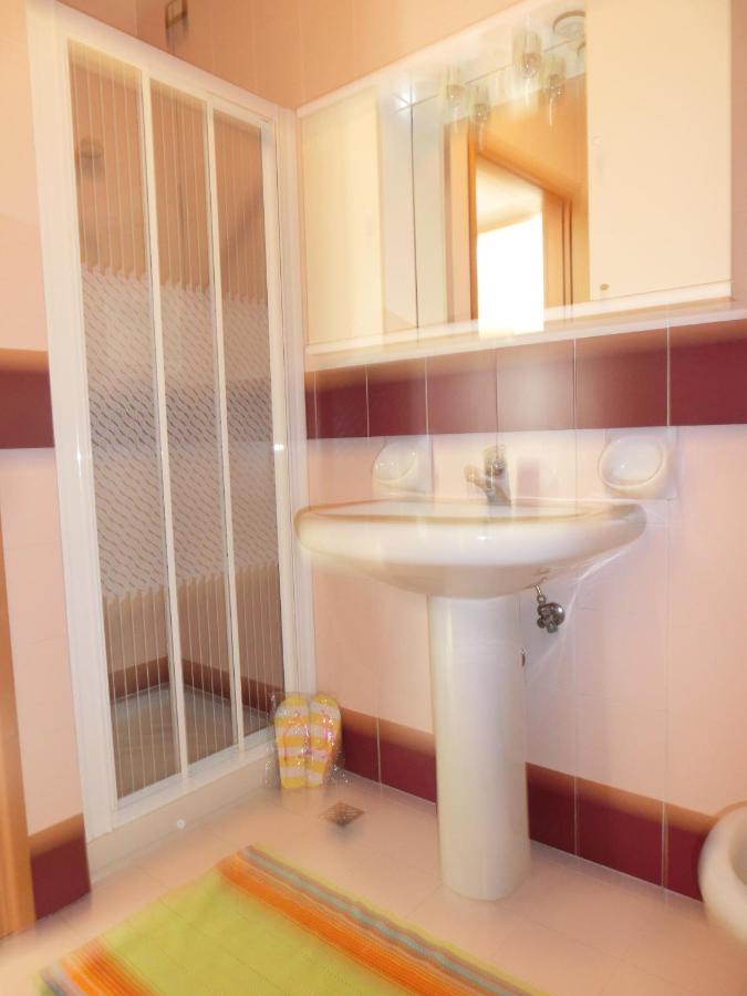 Residence Delle Terme Бибионе Екстериор снимка