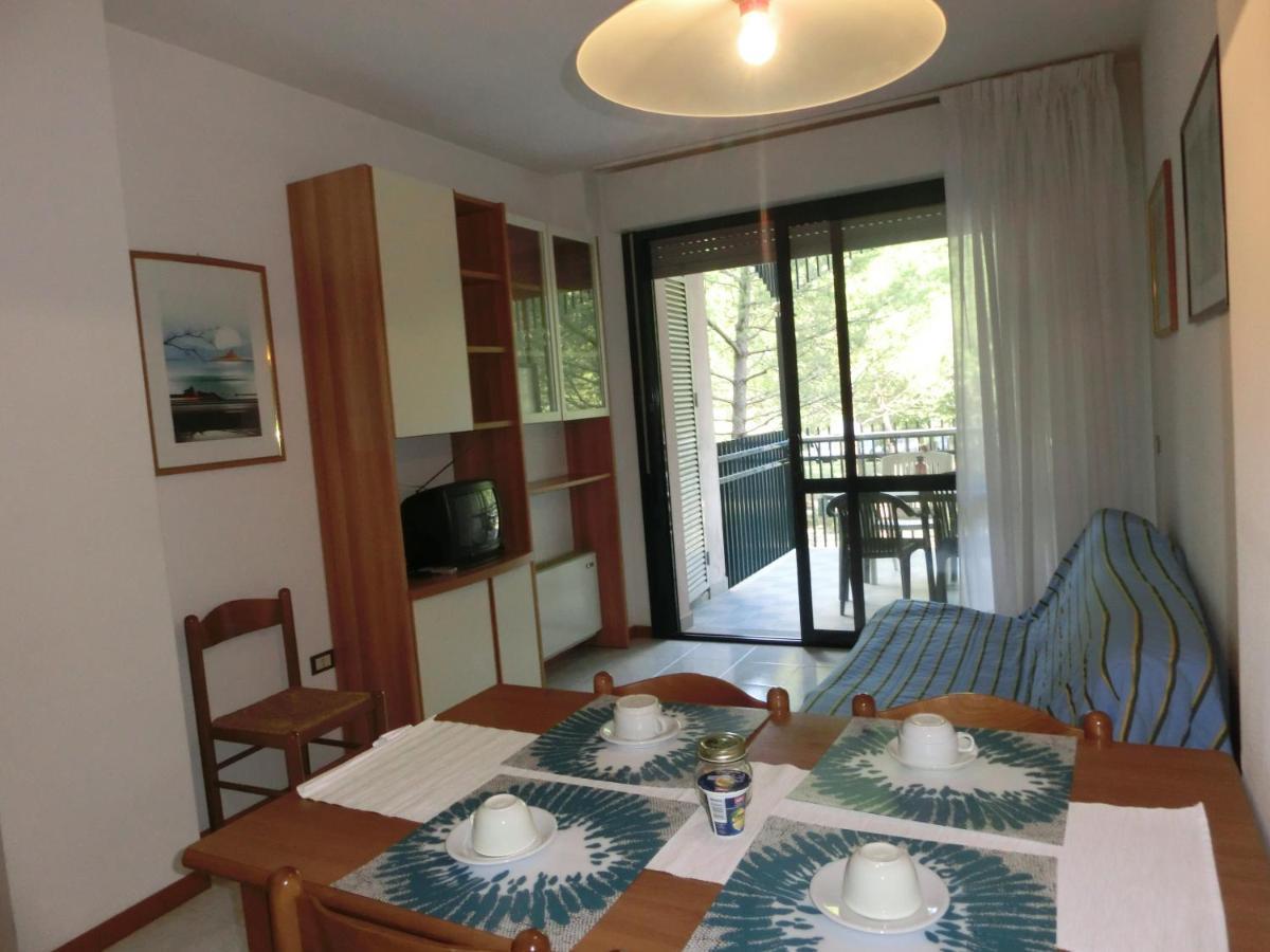 Residence Delle Terme Бибионе Екстериор снимка