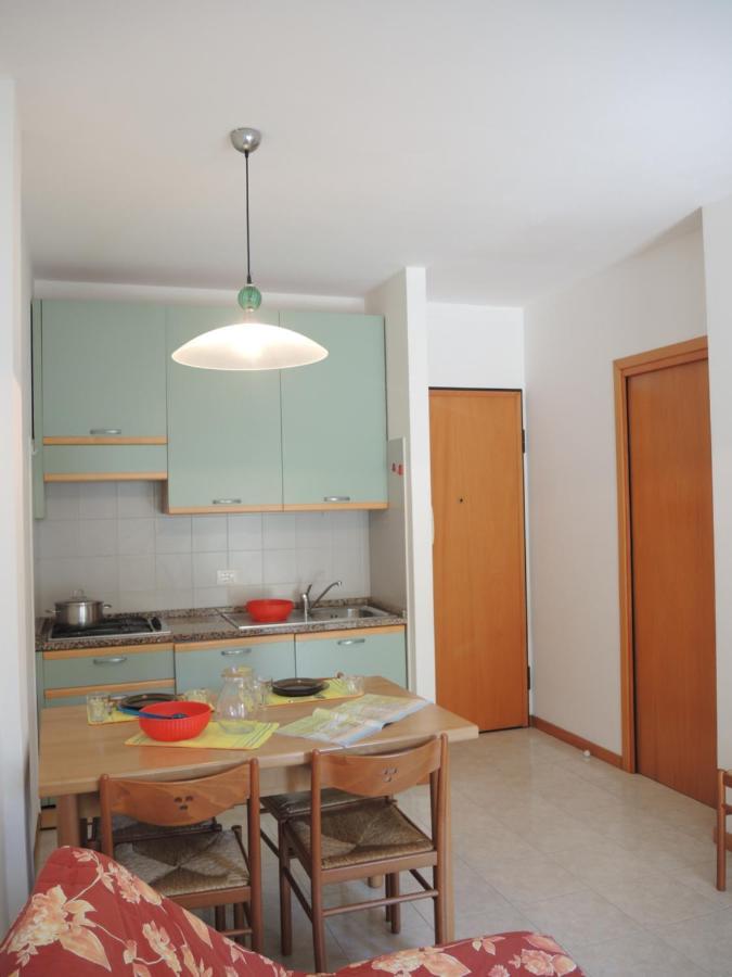Residence Delle Terme Бибионе Екстериор снимка